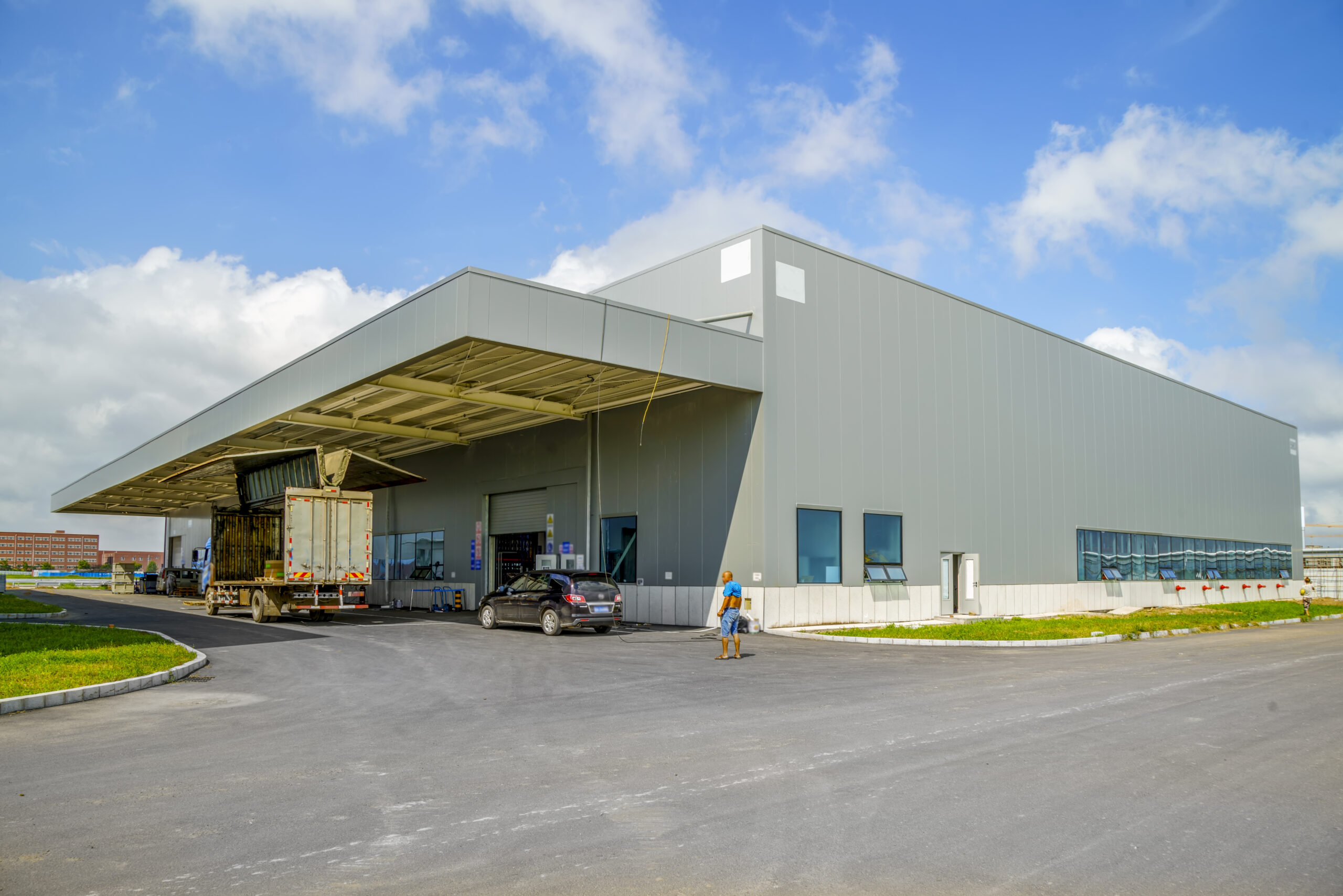 WAREHOUSE